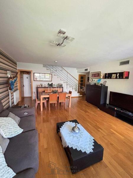 Foto ffd536f9-e6bb-4e01-8020-b42bcfaa37f1. Maison jumelée dans Cuarte de Huerva