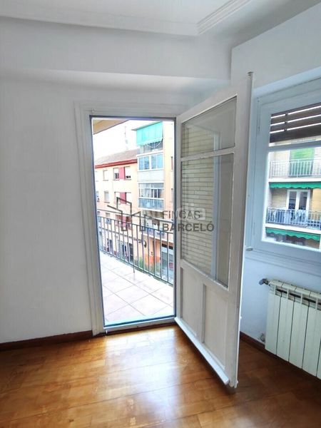 Foto 7e1b57de-e5be-4f33-b27a-707ec417f7c9. Piso en Las Delicias Zaragoza