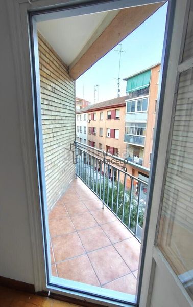 Foto a749e4e4-e985-4abf-bff1-7f23c524cee7. Piso en Las Delicias Zaragoza