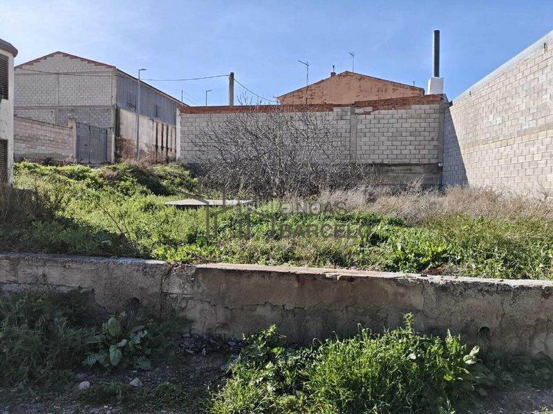 Foto bacc75a9-19fd-4604-b10f-79ee3765545e. Terreny residencial a Fuentes de Ebro