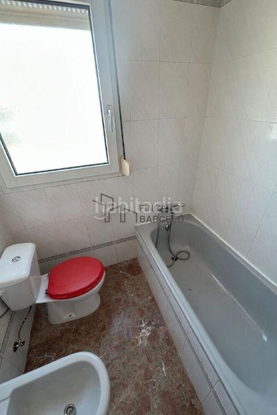 Foto ce789899-1bc0-4e32-a935-c74b0e4a3b37. Casa adosada en San Juan de Mozarrifar Zaragoza