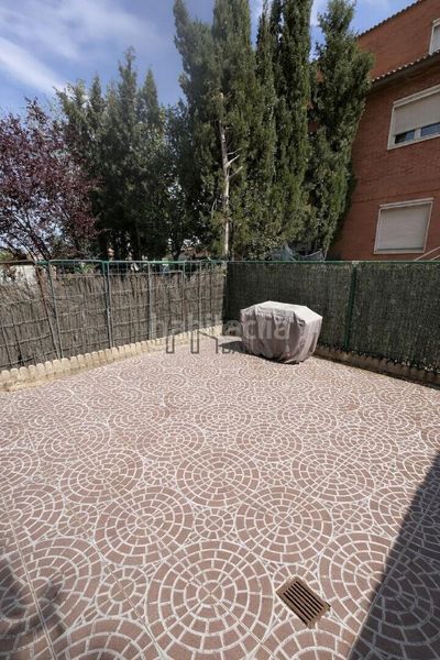 Foto bf4761d7-e388-488d-9f48-da77d2cb8d63. Casa adossada a San Juan de Mozarrifar Zaragoza