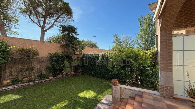 Foto 09370d92-7950-4037-a20c-b42801bdfe4a. Casa adossada a Casablanca Zaragoza