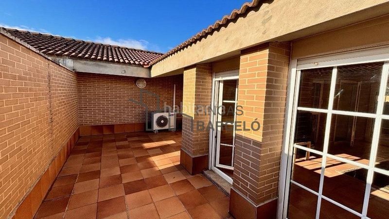 Foto 3b977da8-1467-42fd-84c8-69d3523f5cea. Casa adossada a Casablanca Zaragoza