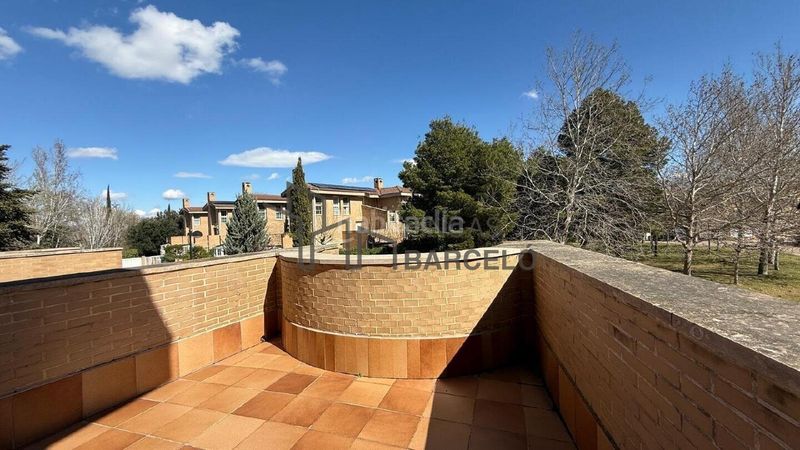 Foto 5a2ff69f-22b1-4bda-852a-74f99d3c35bb. Casa adossada a Casablanca Zaragoza