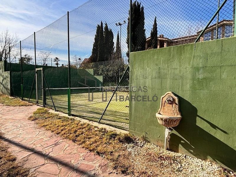 Foto aec71548-732e-41e6-966a-1e5415e3584a. Casa adossada a Casablanca Zaragoza