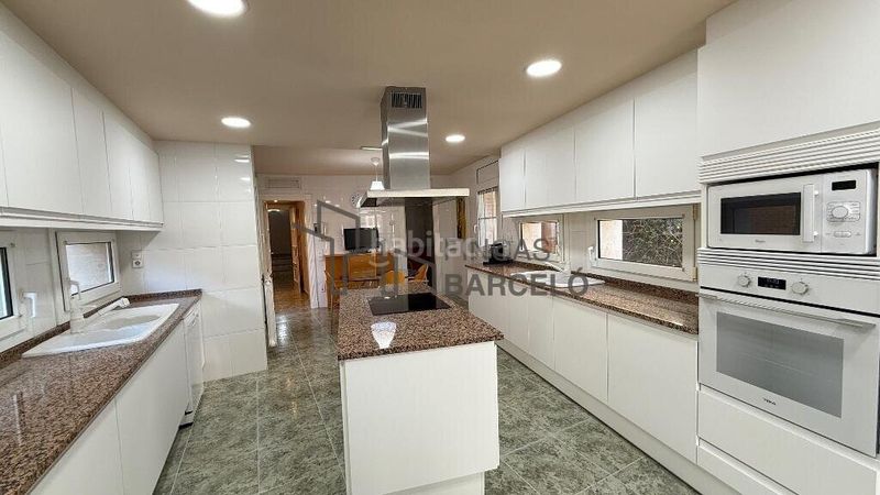 Foto b409492c-8d3b-4576-bbf2-94f4b2e6aaac. Casa adossada a Casablanca Zaragoza