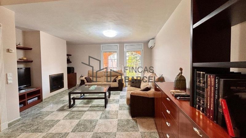 Foto b87d9395-ecbe-4047-bc16-7e352b4e6c2e. Casa adossada a Casablanca Zaragoza