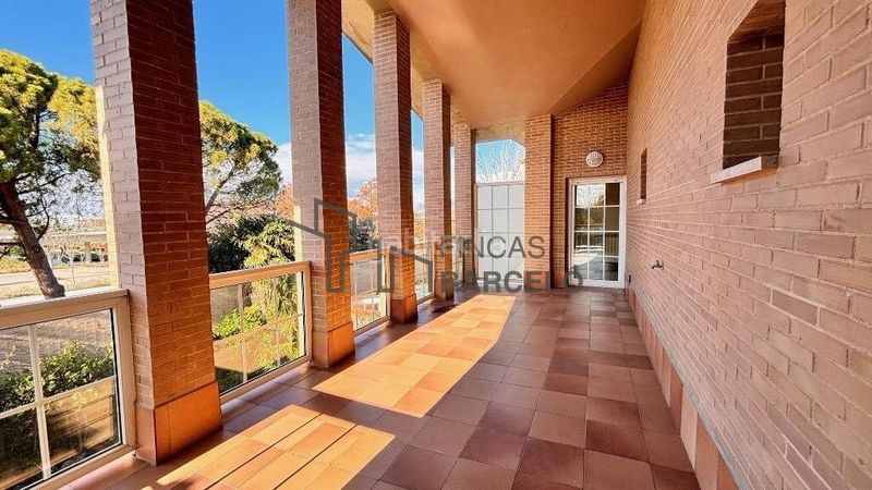 Foto c6581e83-a52a-4ed0-a39c-ae3f3f3cb916. Casa adossada a Casablanca Zaragoza