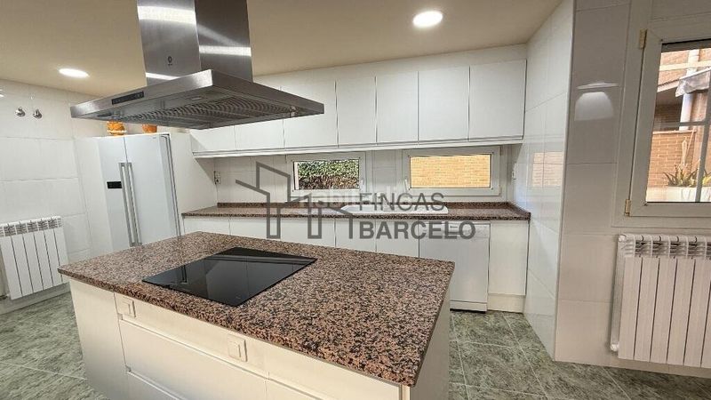 Foto d4f4cb70-2d2d-40a7-bd00-2c87b39dd1cc. Casa adossada a Casablanca Zaragoza