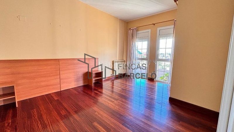 Foto f52779b8-f585-4cf9-a4a3-81efd4a0fa9f. Casa adossada a Casablanca Zaragoza