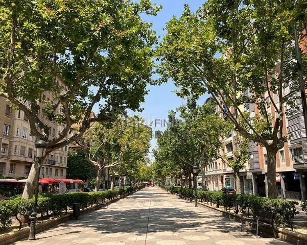 Foto fd1db701-2fe7-4486-8350-d76095810a7d. Piso en Paseo Sagasta Zaragoza