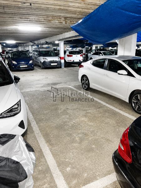 Foto d52475e2-29b8-4faa-bce0-7d35e74c0337. Aparcament cotxe a Grancasa Zaragoza