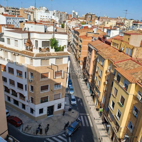 Foto a3ffcbc8-7882-4fdb-b37f-649ab01246bb. Pis a Paseo Sagasta Zaragoza