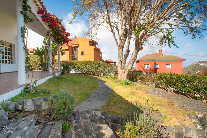 Foto c059d537-4c79-44c5-b0cc-c45aed023a89. Chalet  lujo monte lentiscal - en Monte Lentiscal - Las Meleguinas Santa Brígida