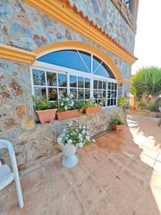 Xalet en Avenida canad 8. Chalet en pueblo de tauro, mogn