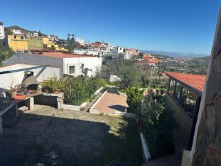Casa a Valsequillo de Gran Canaria. Gran adosado en el casco urbano de valsequillo