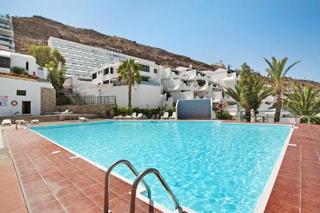 Casa en Calle gran canaria 8d. Bungalow en puerto rico. complejo guayana