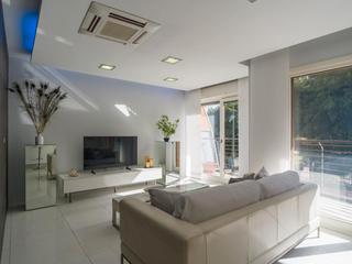 Apartament en Calle salvador monsalud 78. Top apartamento en las palmas de g.c.