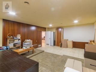 Local Comercial a La Plana. Oportunidad única en esplugues de llobregat  local comercial de