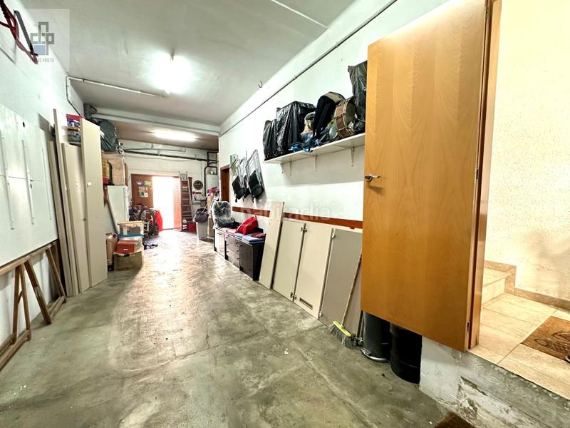 Foto e7239532-0532-43d9-8d90-25692512fa5a. Casa amb aparcament a Centre Sant Boi de Llobregat
