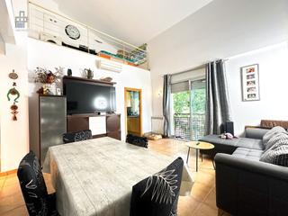 Duplex  N/a. Exclusivo dúplex en el corazón del casco antiguo de sant boi, ju