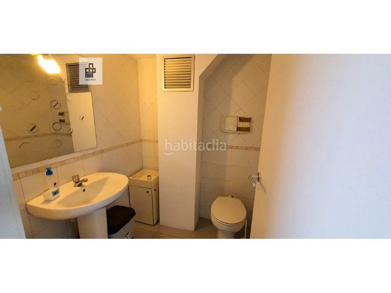 Foto c9c826aa-eb2f-430f-b8c8-541b5edec074. Location local commercial dans Marianao Sant Boi de Llobregat