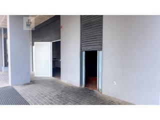 Location Local commercial  Calle cami vell de la colonia. Local comercial en venta, sant boi de llobregat, barcelona