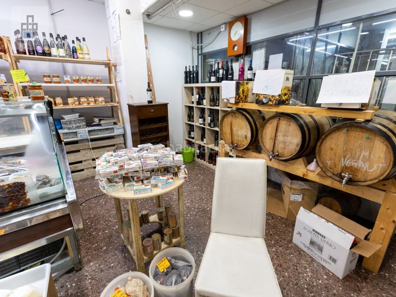 Foto dab4c84a-d891-4ae2-b1d8-d521c3518911. Traspaso local comercial oportunidad charcutería con clientela fija, el prat de llobregat en Prat de Llobregat (El)
