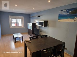 Rent Flat  Calle sant isidre. Alquiler por temporada en pallejá