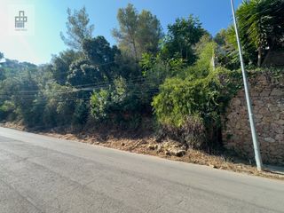 Terreny residencial a Calle Vallirana