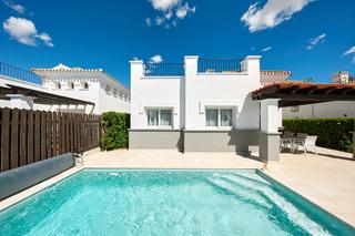 Chalet en Mar Menor golf. Villa independiente a estrenar con piscina privada en la torre g