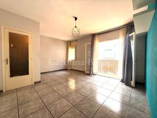 Pis  N/a. Luminoso piso de 3 habitaciones con gran balcón en zona tranquil