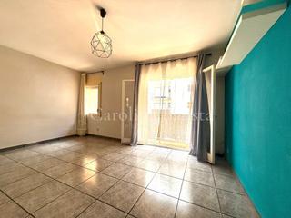 Flat  N/a. Luminoso piso de 3 habitaciones con gran balcón en zona tranquil