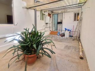 Piso  N/a. Oportunidad con patio y parking en travessera de gràcia!
