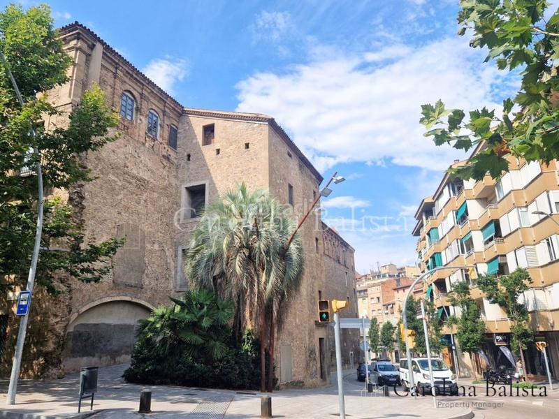 Foto 25f8f81f-99b0-4912-80d7-f942aa1782b7. Edificio in Escodines Manresa