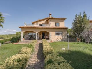 Maison  N/a. Casa de pueblo venta bellvei