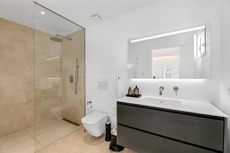 Foto 2e846ce1-dca8-4b0f-9e4f-c9a9198f7300. Àtic amb aparcament a Puerto Banús Marbella