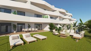 Rez-de-chaussée à Guadalobón. Bajo con jardin en promoción boutique en estepona