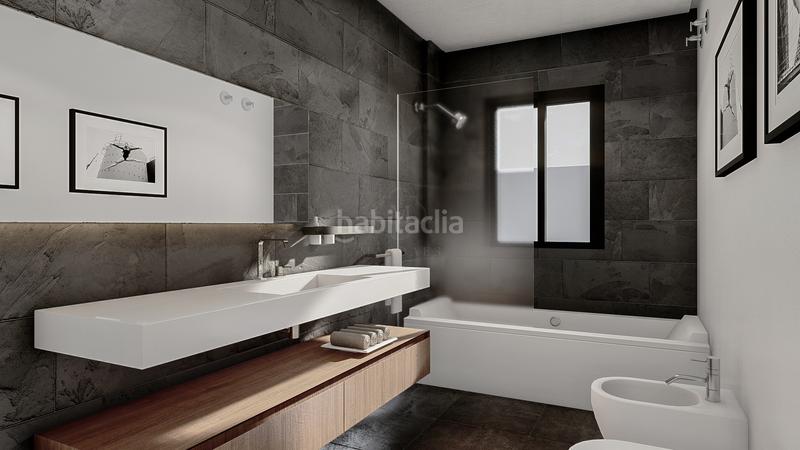 Foto ba164948-b14d-4a6e-8cd9-ba7028aba724. Casa adossada amb aparcament a Cancelada Estepona