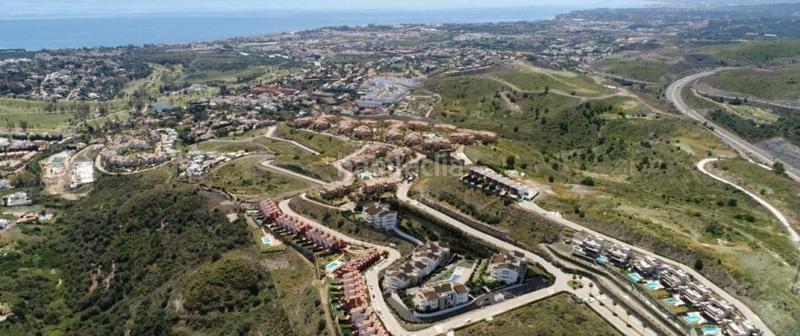 Foto 174830e3-fc9f-4c5e-8659-14fb4562dbaf. Apartamento  de 3 dormitorios junto a los campos de golf en El Paraíso alto costa del sol en Benahavís