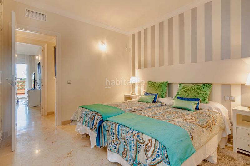 Foto d15bfc7c-afe0-4643-afde-9c207a69330f. Location appartement avec parking piscine dans Benatalaya Estepona