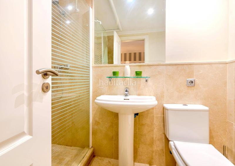 Foto e0e5e351-6fef-43fe-94f0-a0255b1bc94c. Location appartement avec parking piscine dans Benatalaya Estepona