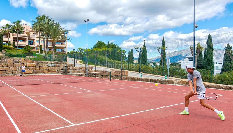 Foto ea88b66e-ff2c-4f3d-90cf-905a278f8ef2. Location appartement avec parking piscine dans Benatalaya Estepona