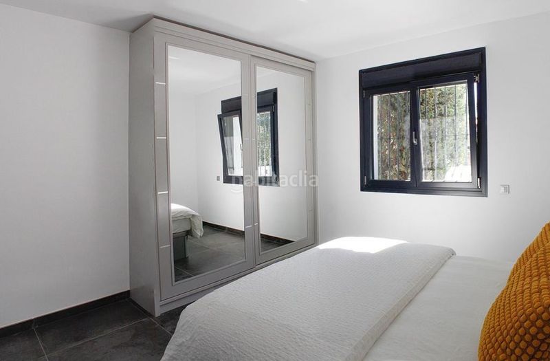 Foto 1347c748-b83f-4354-8710-1ed4547e8fdd. Lloguer casa amb aparcament piscina a Las Brisas Marbella