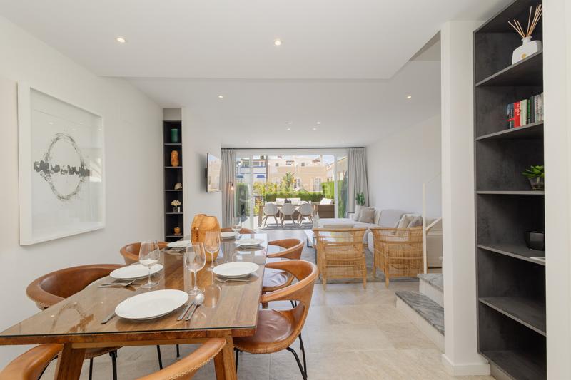 Foto 1ba03362-4eb9-4de1-ae18-cdb3acd837b5. Affitto casa a schiera con parcheggio piscina in bahía de Marbella Marbella