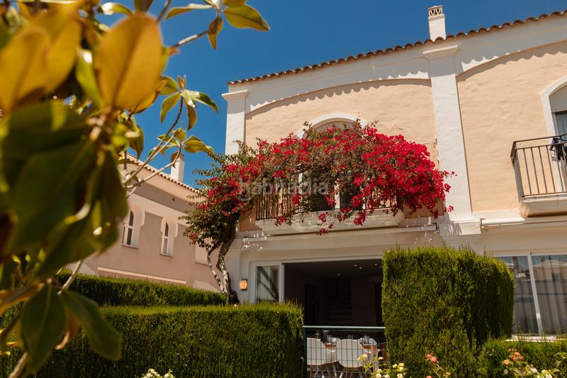 Foto 67627374-3a3f-467d-89c5-14902e6205c7. Affitto casa a schiera con parcheggio piscina in bahía de Marbella Marbella