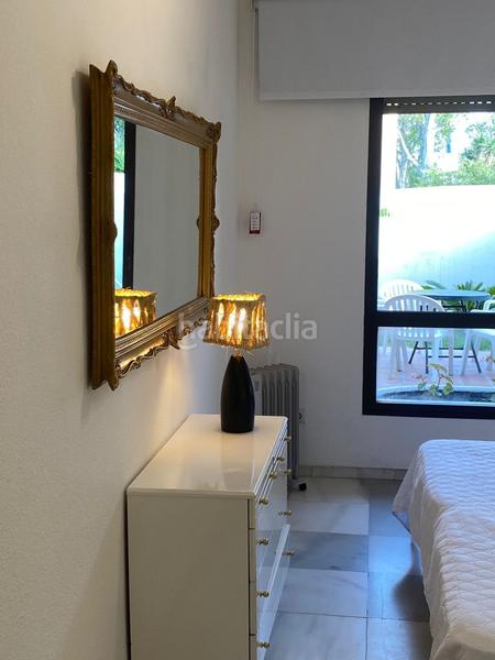 Foto d01807bc-5f37-4e2f-b03d-36c22daf87bc. Affitto piano terra con parcheggio piscina in Puerto Banús Marbella