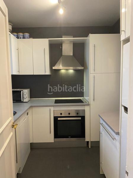 Foto e7b6fad9-5d5f-46a2-870e-739a0eec84e0. Location rez-de-chaussée avec parking piscine dans Puerto Banús Marbella