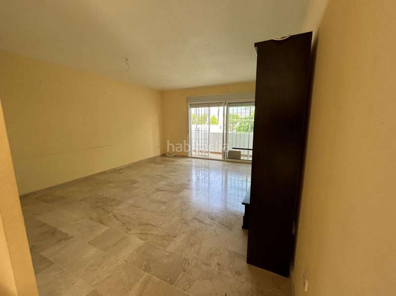 Foto df2254ac-8788-49e4-8d24-6a0a4b533916. Apartamento atención inversores en Nueva Andalucía centro Marbella